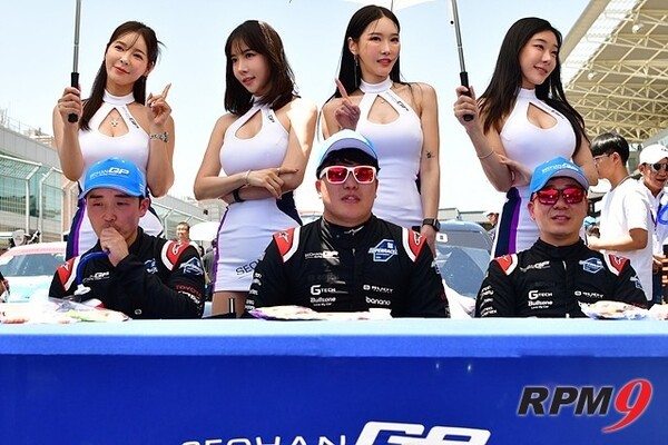 [포토] 1위 팀의 위엄, 서한GP 레이싱팀